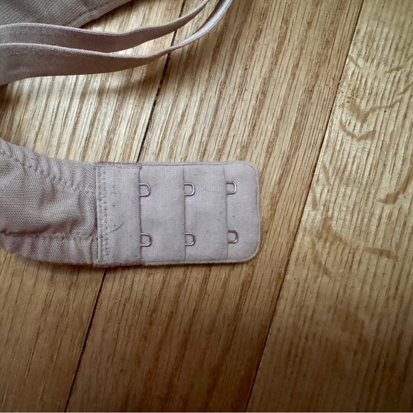 Victoria's Secret Very Sexy Bombshell Bra - Picture 8 of 9